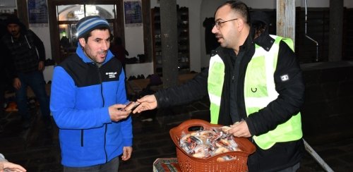 BELEDİYEMİZ, BERAT KANDİLİ DOLAYISIYLA İKRAMDA BULUNDU