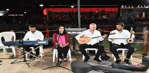 SİVEREK'TE AKUSTİK MÜZİK GECESİ DÜZENLENDİ