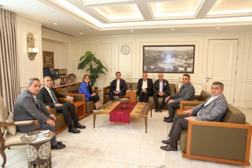 BAŞKAN BUCAK’TAN BAŞKAN FATMA ŞAHİN’E ZİYARET