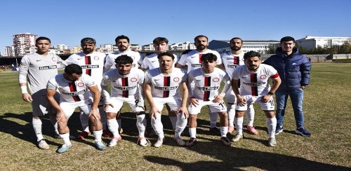 SİVEREK BELEDİYESPOR 4 - ELBİSTANSPOR 0