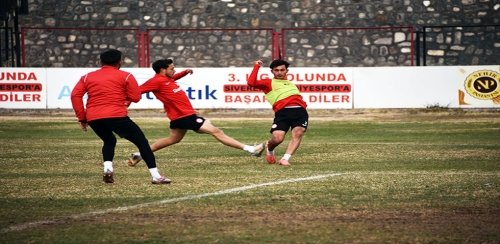 SİVEREK BELEDİYESPOR ELAZIĞ AKSARAY MAÇI HAZIRLIKLARINI TAMAMLADI