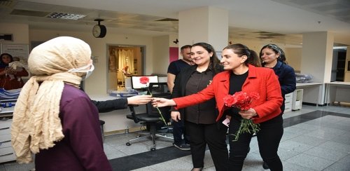 SİVEREK’TE 8 MART DÜNYA KADINLAR GÜNÜ’NDE SAĞLIK ÇALIŞANLARI UNUTULMADI