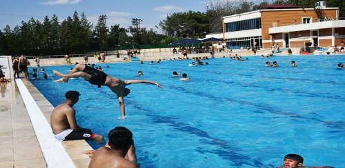 SİVEREK’TE OLİMPİK YÜZME HAVUZU SEZONU AÇTI